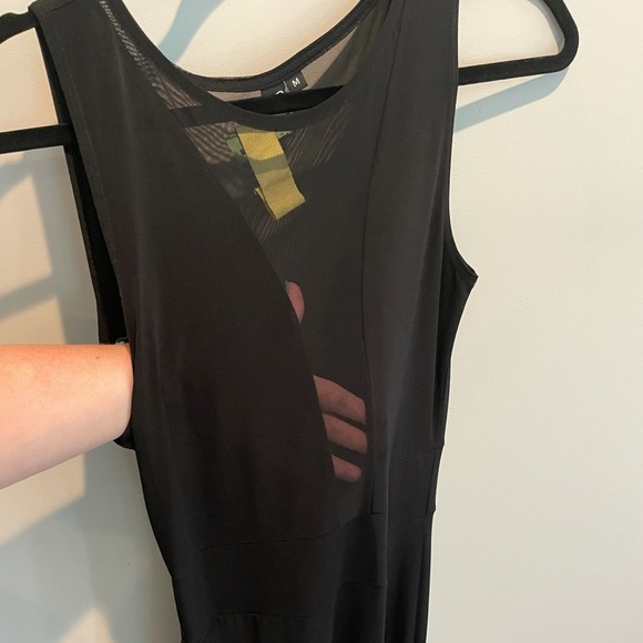 Sexy Floor Length Black Dress with Sheer Panel M - Picture 3 of 7